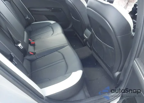 2025 Kia K5 Gt Line z USA, uszkodzony, nr VIN KNAG64J7XS5304309